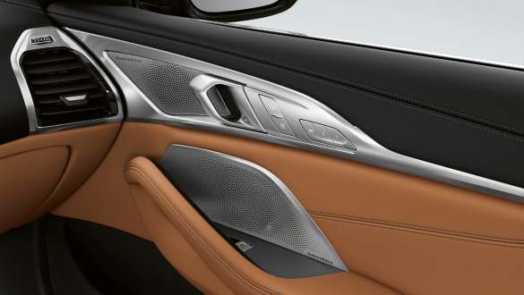 Bowers & Wilkins Diamond surround sound system BMW 8 Series Gran Coupé G16 LCI Facelift 2022 interior close-up speaker
