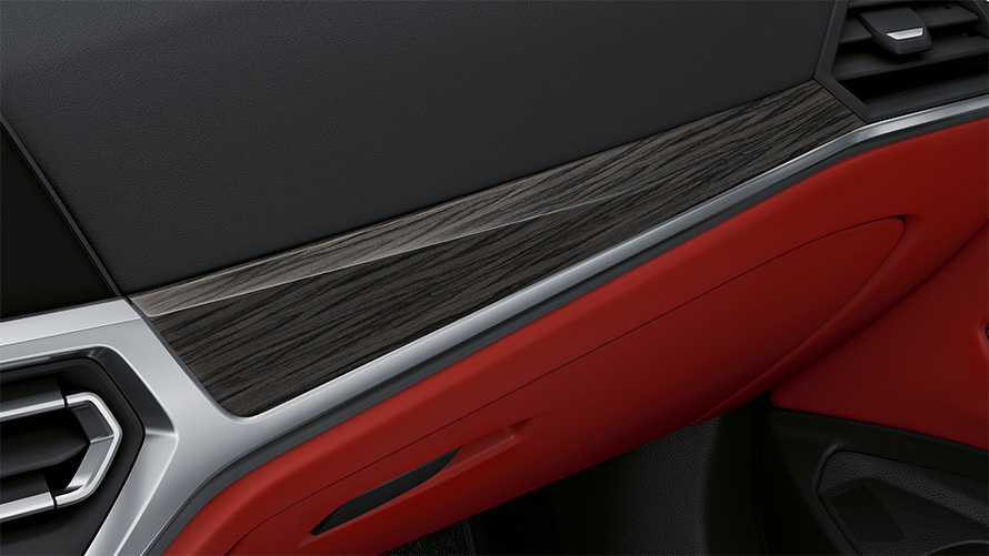 Interior trims Fine wood with highlight trim finisher in Pearl Chrome BMW 4 Series Coupé Individual G22 2020 interior