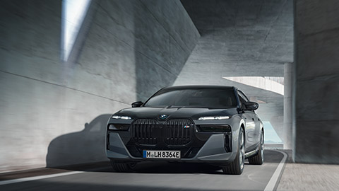 BMW M760e Sedan (G70) 2022
