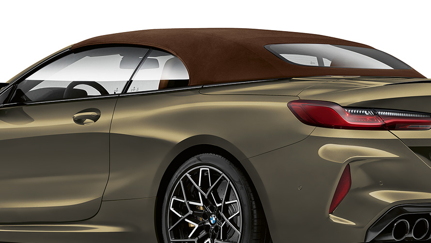 BMW M8 Competition Convertible F91 LCI Facelift 2022 BMW Individual Brass metallic three-quarter rear view 