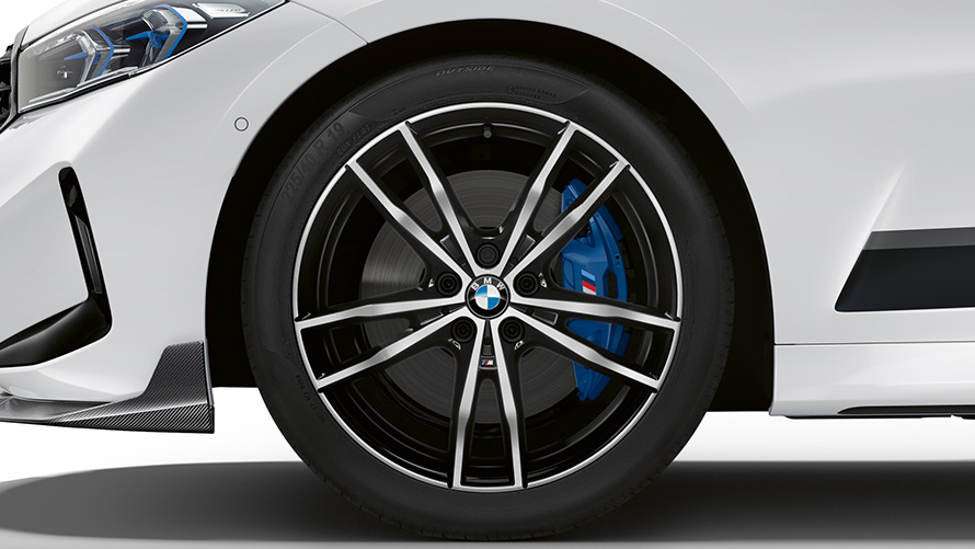 19" M light alloy wheel 791 M BMW M Performance Parts close-up