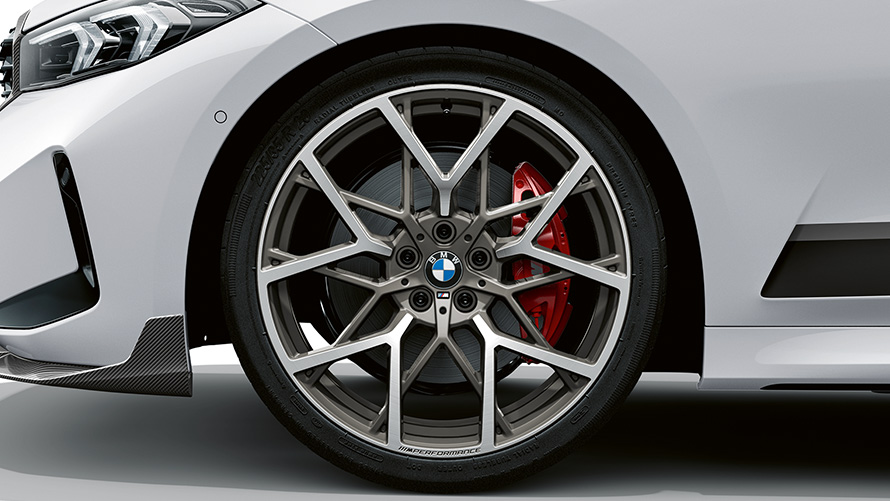 20" M Performance forged wheel 795 M BMW M Performance Parts close-up
